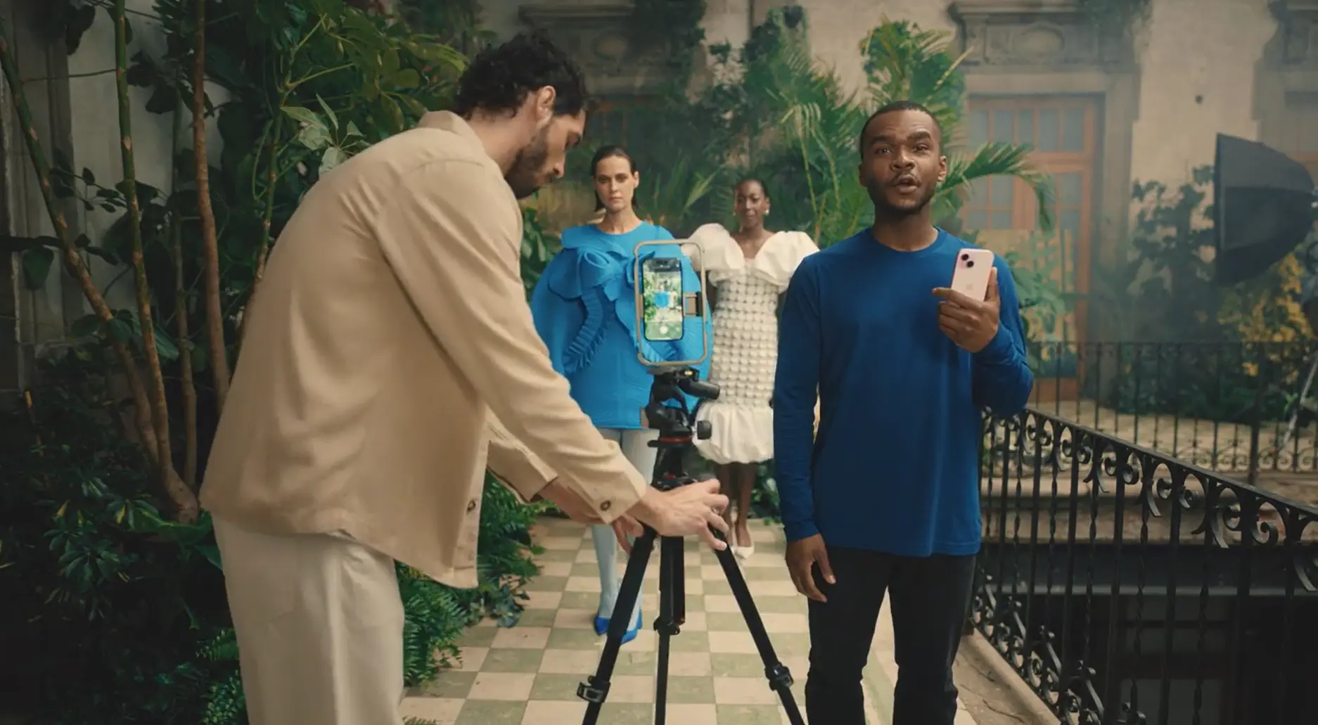 iphone-1 iphone-1